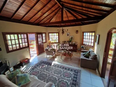 Casa com 4 Quartos à venda, 337m² no Cascatinha, Nova Friburgo