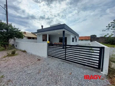 Casa com 3 Quartos para alugar, 110m² no Pinheira, Palhoça