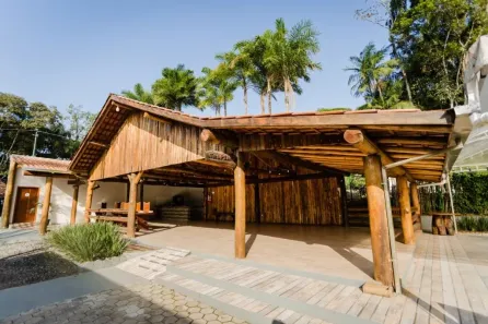 Fazenda/Sítio com 3 Quartos à venda, 2500m² no Profipo, Joinville