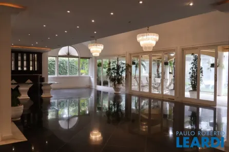 Casa com 6 Quartos à venda, 1003m² no Residencial Tamboré, Barueri