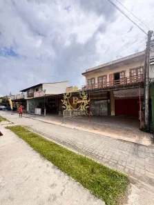 Imóvel Comercial com 4 Quartos à venda, 400m² no Centro (Praia Seca), Araruama