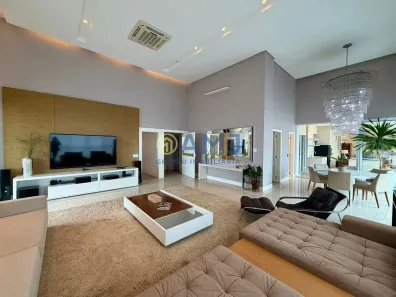 Casa com 4 Quartos à venda, 310m² no Setor Bueno, Goiânia