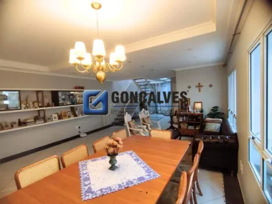 Sobrado com 3 Quartos à venda, 271m² no Santo Antônio, São Caetano do Sul