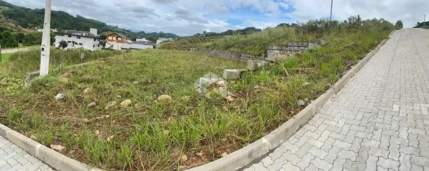 Lote/Terreno à venda, 605m² no , Farroupilha