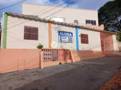 Prédio Comercial com 9 Quartos para alugar, 700m² no Centro, Rio Branco