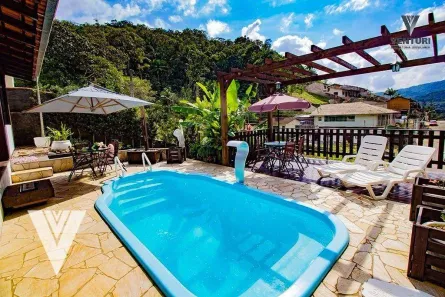 Casa com 4 Quartos à venda, 156m² no Progresso, Blumenau