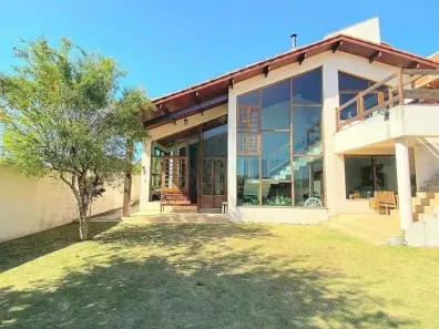 Casa de Condomínio com 3 Quartos para alugar, 320m² no Jardim do Golf I, Jandira