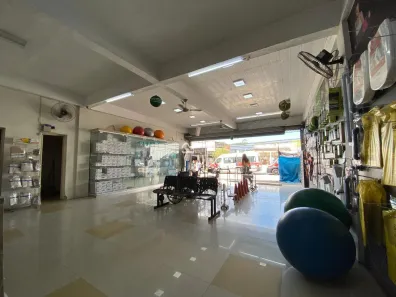 Ponto Comercial à venda, 90m² no Santa Cruz, Rio de Janeiro
