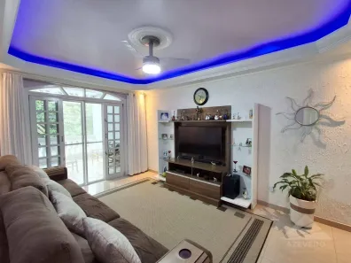Sobrado com 3 Quartos à venda, 240m² no Jardim Pedroso, Mauá