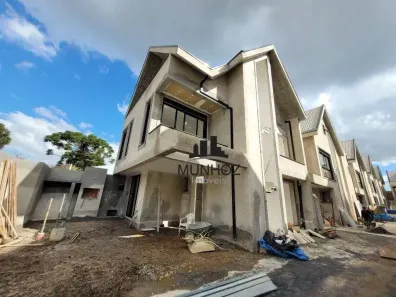 Sobrado com 4 Quartos à venda, 183m² no Ahú, Curitiba