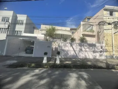 Casa com 4 Quartos à venda, 360m² no Jardim Amália, Volta Redonda