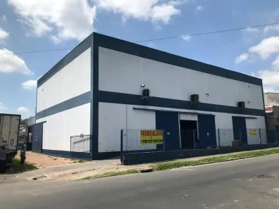 Galpão/Depósito/Armazém para venda ou aluguel, 780m² no Vila João Pessoa, Porto Alegre
