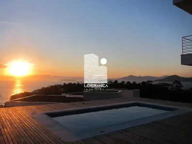 Casa de Condomínio com 3 Quartos à venda, 500m² no Cacupé, Florianópolis