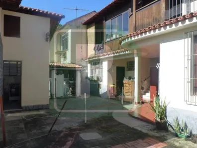 Casa com 4 Quartos à venda, 324m² no São Francisco, Niterói