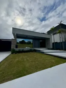 Casa de Condomínio com 3 Quartos à venda, 320m² no Santa Regina, Camboriú