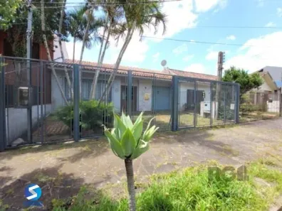 Casa com 3 Quartos à venda, 300m² no Espírito Santo, Porto Alegre