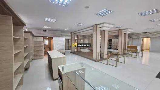 Sala Comercial para alugar, 300m² no Glória, Joinville