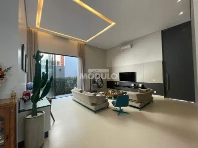 Casa de Condomínio com 3 Quartos para alugar, 250m² no Jardim Sul, Uberlândia