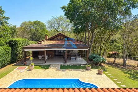 Casa de Condomínio com 5 Quartos à venda, 360m² no Chácaras Alpina, Valinhos