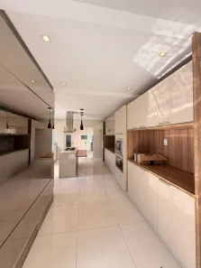 Casa com 3 Quartos para alugar, 150m² no Loteamento Portal do Sol II, Goiânia