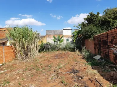 Lote/Terreno à venda, 250m² no Parque dos Pinheiros, Hortolândia