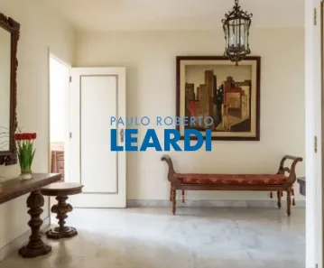 Apartamento com 3 Quartos à venda, 234m² no Santa Cecília, São Paulo