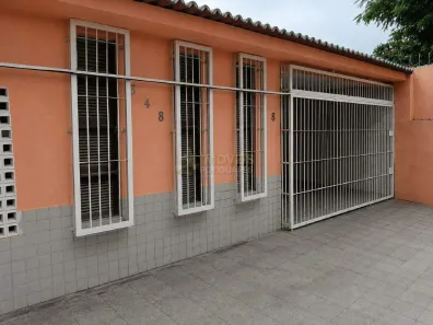 Casa com 4 Quartos à venda, 167m² no Dix-Sept Rosado, Natal
