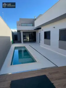 Casa com 3 Quartos à venda, 282m² no Centro, Botucatu