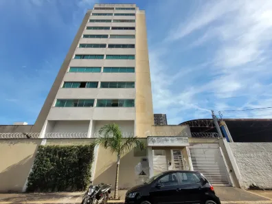Apartamento com 1 Quarto para alugar, 35m² no Saraiva, Uberlândia