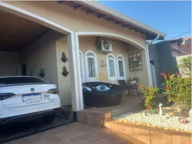 Casa com 3 Quartos à venda, 170m² no Vila Aeroporto, Campinas