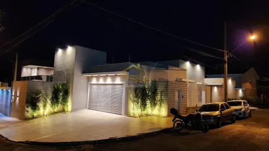 Casa com 3 Quartos à venda, 240m² no Redentor, Guapiaçu