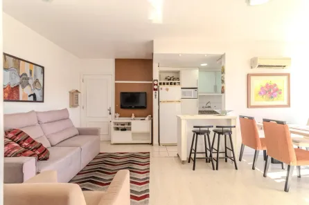Apartamento com 2 Quartos à venda, 67m² no Jardim do Salso, Porto Alegre