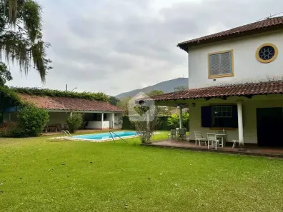 Casa com 7 Quartos à venda, 563m² no Nogueira, Petrópolis