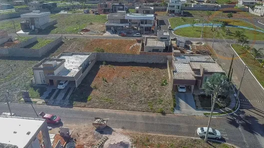 Lote/Terreno à venda, 306m² no Jardins Versailles, Valparaíso de Goiás
