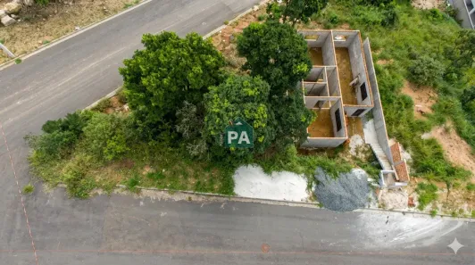Lote/Terreno à venda, 301m² no Jardim Bandeirantes, Poços de Caldas