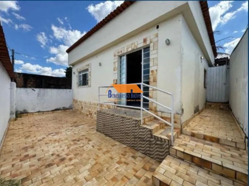 Casa com 2 quartos — Copacabana, Belo Horizonte