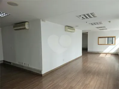 Sala Comercial à venda, 206m² no Vila Olímpia, São Paulo
