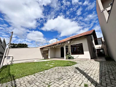 Casa com 4 Quartos para alugar, 240m² no Santa Felicidade, Curitiba