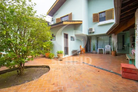Casa com 4 Quartos à venda, 277m² no Jardim Petrópolis, São Paulo