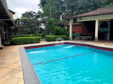 Casa com 6 Quartos à venda, 950m² no Engenho do Mato, Niterói
