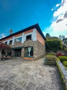 Casa com 4 Quartos à venda, 750m² no Guarapiranga, São Paulo