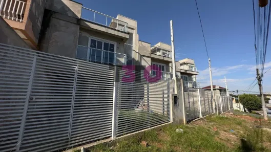 Sobrado com 3 Quartos à venda, 140m² no Capão Raso, Curitiba