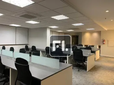 Sala Comercial para alugar, 300m² no Vila Olímpia, São Paulo