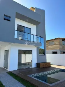 Sobrado com 3 Quartos à venda, 160m² no Ibiraquera, Imbituba
