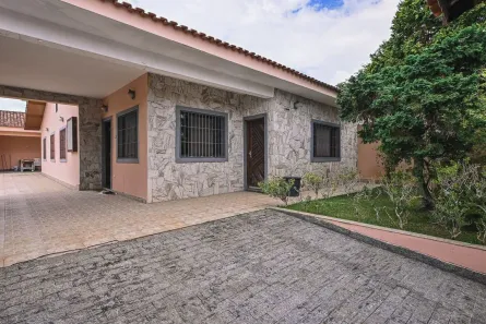 Casa com 5 Quartos à venda, 237m² no Centro, Peruíbe