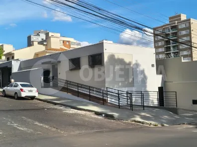 Ponto Comercial para alugar, 220m² no Tabajaras, Uberlândia