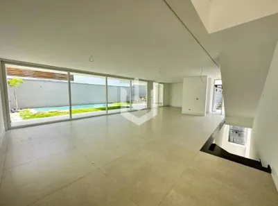 Casa de Condomínio com 4 Quartos à venda, 450m² no Campo Belo, São Paulo