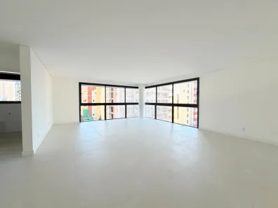 Apartamento com 3 Quartos à venda, 154m² no Centro, Florianópolis