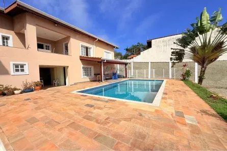 Casa com 5 Quartos para alugar, 450m² no Vila Santista, Atibaia