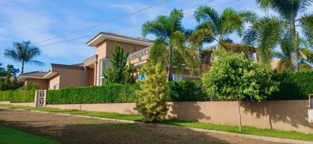 Casa de Condomínio com 4 Quartos à venda, 407m² no , Mendonça